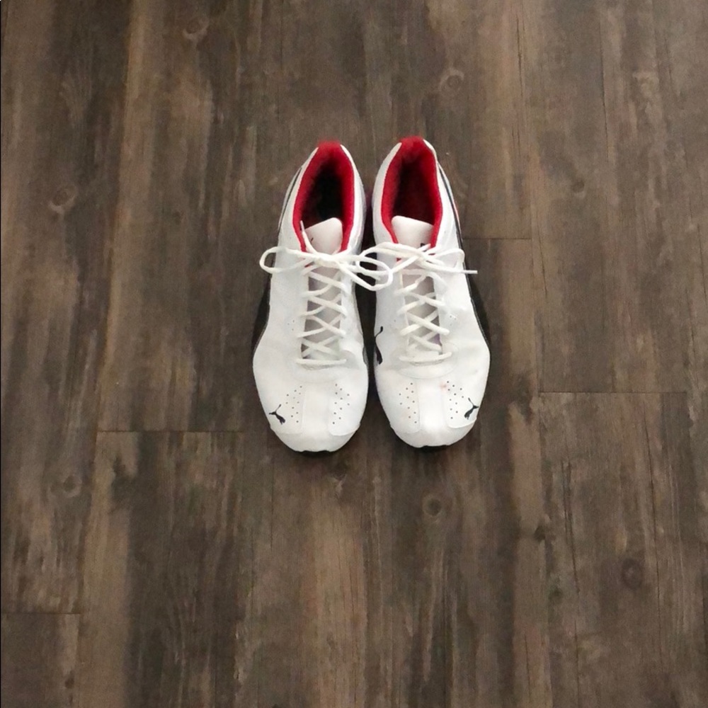 Men’s puma sneakers